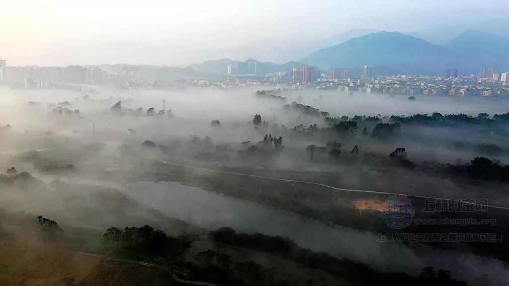通用五菱汽车申请滑移门锁系统专利，省略了内开装置转换的环节，由内、外开手柄直接控制锁体
